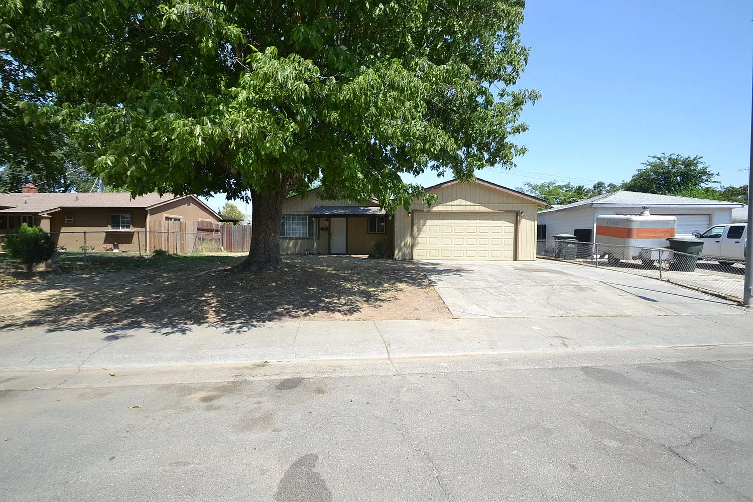 7052 Silver Glen Way photo 1