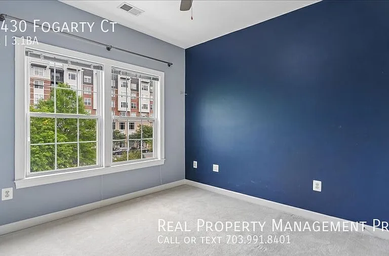 11430 Fogarty Ct — Photo 16