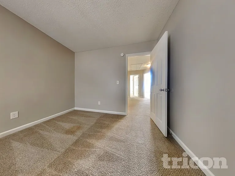 6260 Phillips Lake Way — Photo 20