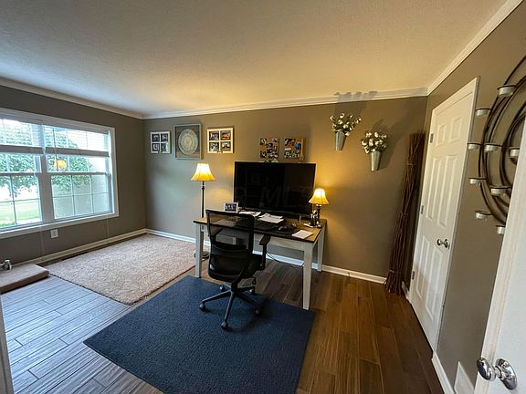 4th image of 3254 Echo Park Dr