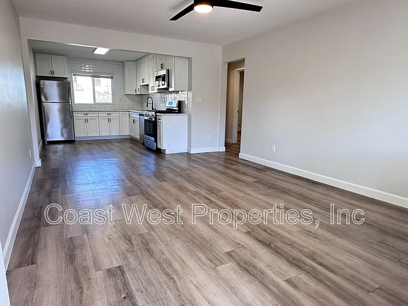 2 bed, 1.0 bath, 750 sqft, $3,350 — Photo 2