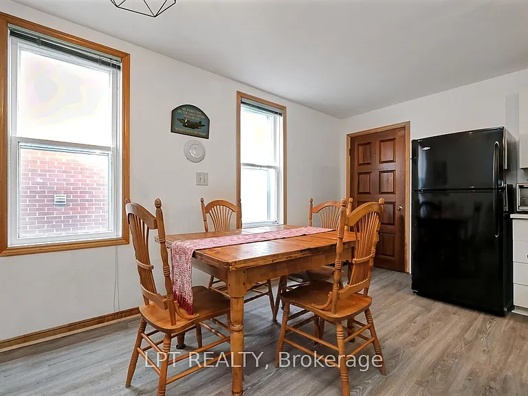 88 Norman St — Photo 10