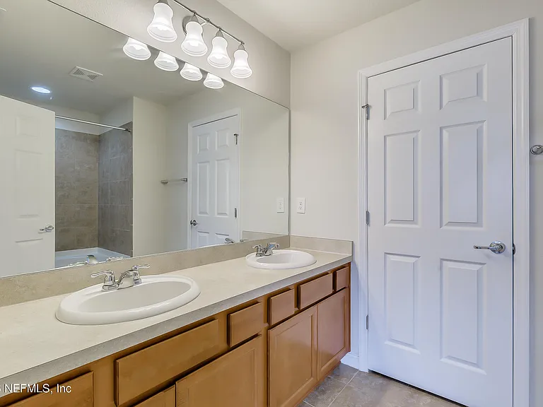 7021 Buroak Ct — Photo 20