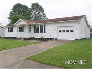 2nd image of 521 Lincolnshire Dr