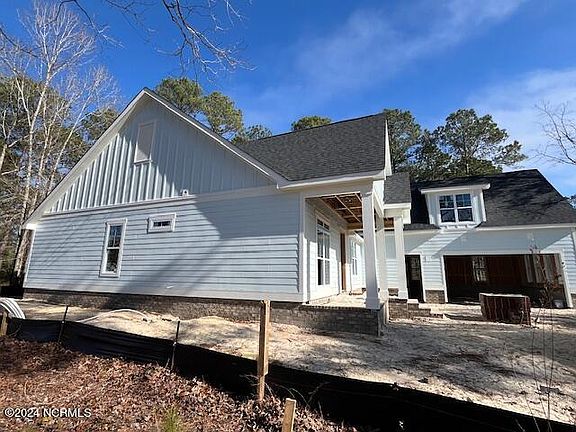3rd image of 816 Cedarhurst Drive SE