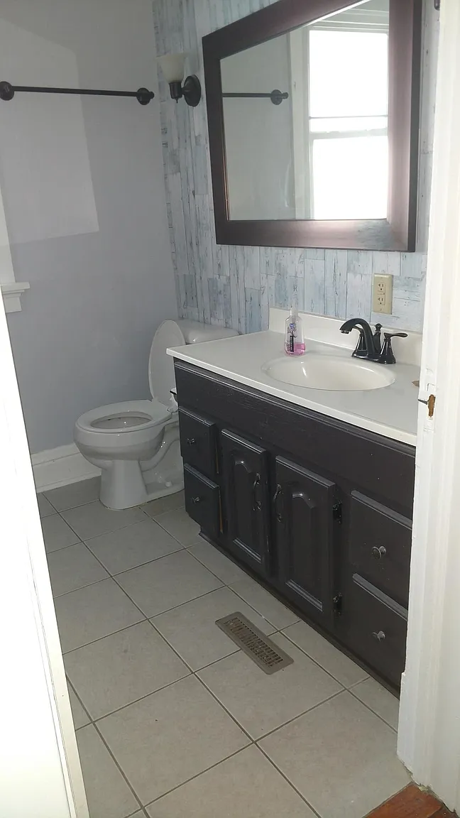 4208 Marburg Ave photo 1