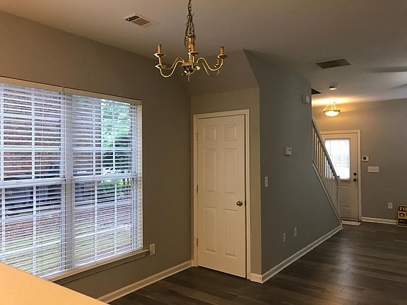 5th image of 1595 Cove Creek Cir #1595