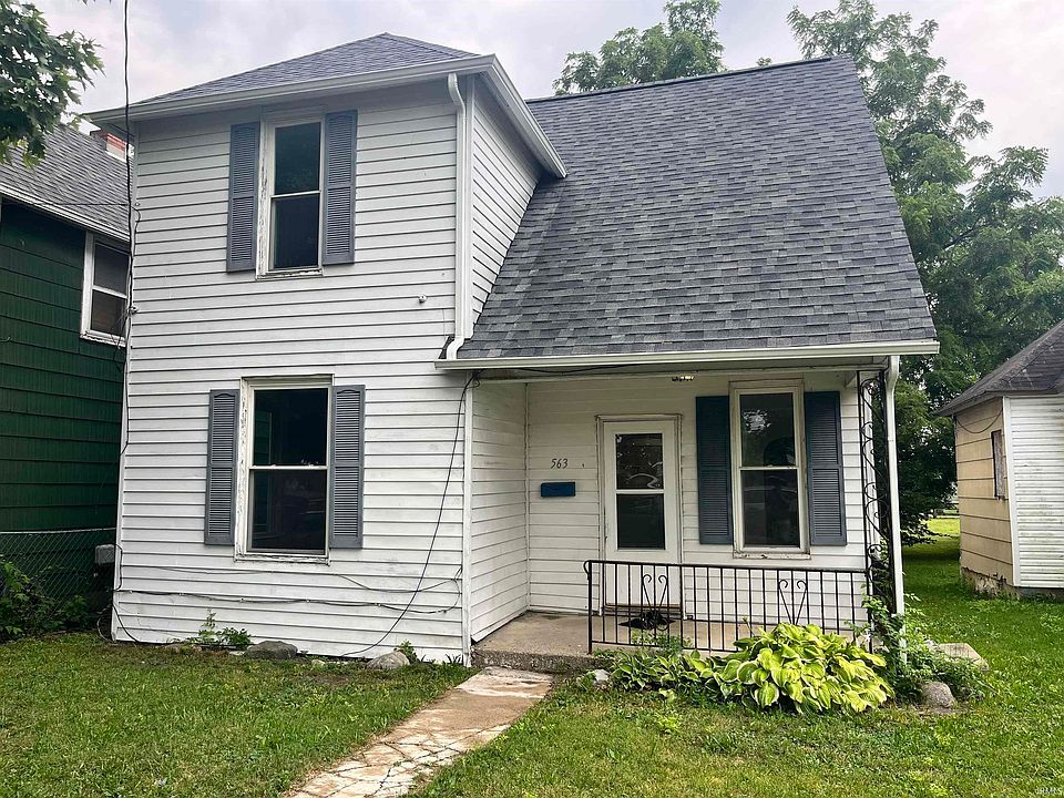 1st image of 563 W 2nd St