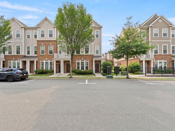 102 Wesmont Dr