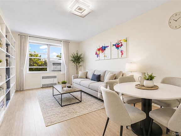3rd image of 28-02 Parsons Boulevard #4E