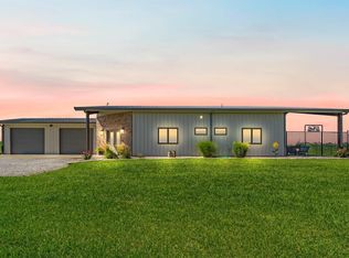1482 N 300th Rd, Baldwin City, KS 66006