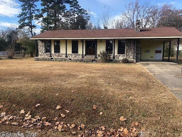 1st image of 933 Ezell St