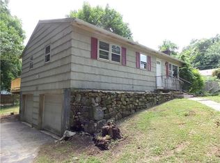 7 Parkway Rd, Danbury, CT 06811