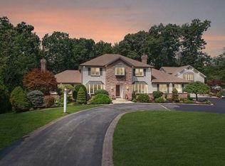 30 Copley Dr, Methuen, MA 01844