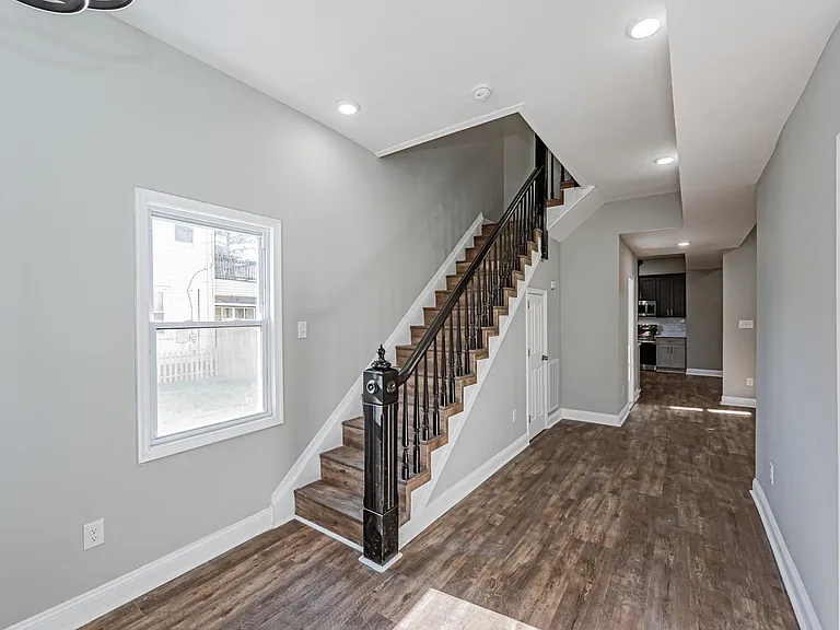 3122 2nd Ave — Photo 14
