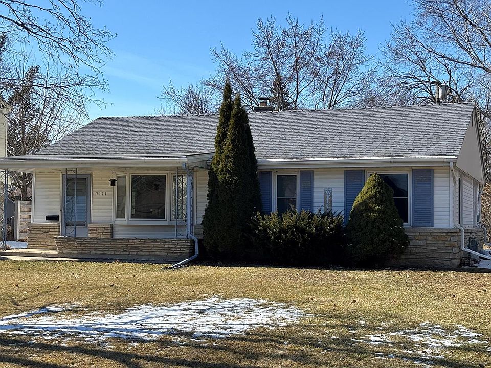1st image of 7171 N Seneca AVENUE