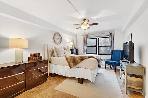 Sold by Compass | media 5