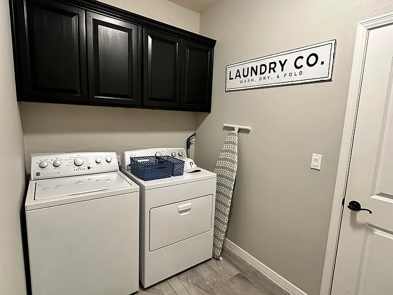 12521 Triple Crown Ave — Photo 24