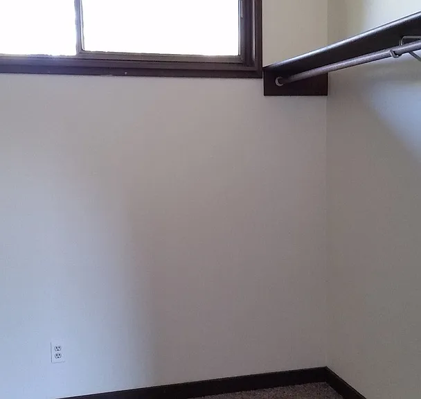 808 Queen Ave — Photo 14