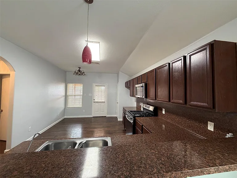 2902 Back Bay Brook Trl — Photo 7