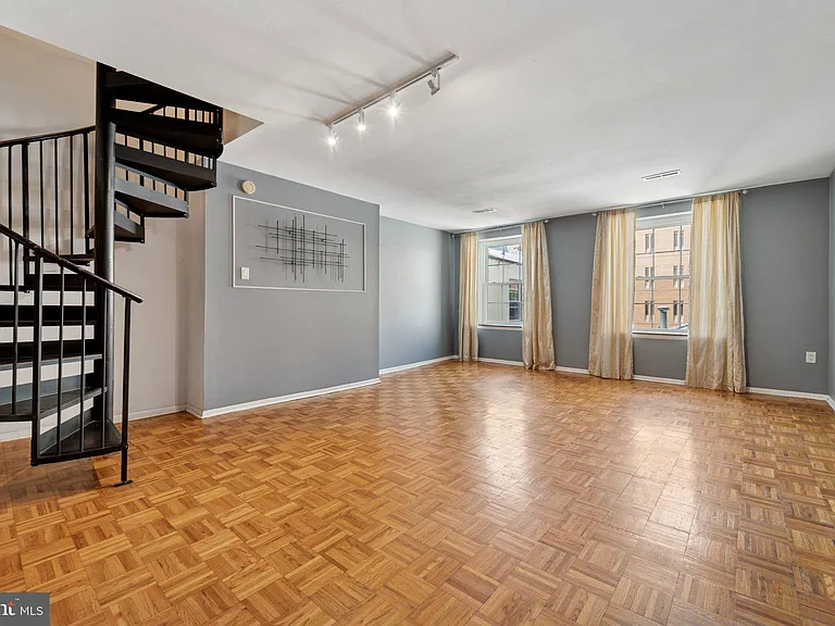 1029 Spruce St #304 — Photo 14