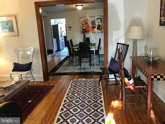 2nd image of 202 Chesapeake Ave