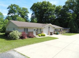 4441 Greenwood Dr, Benton Harbor, MI 49022