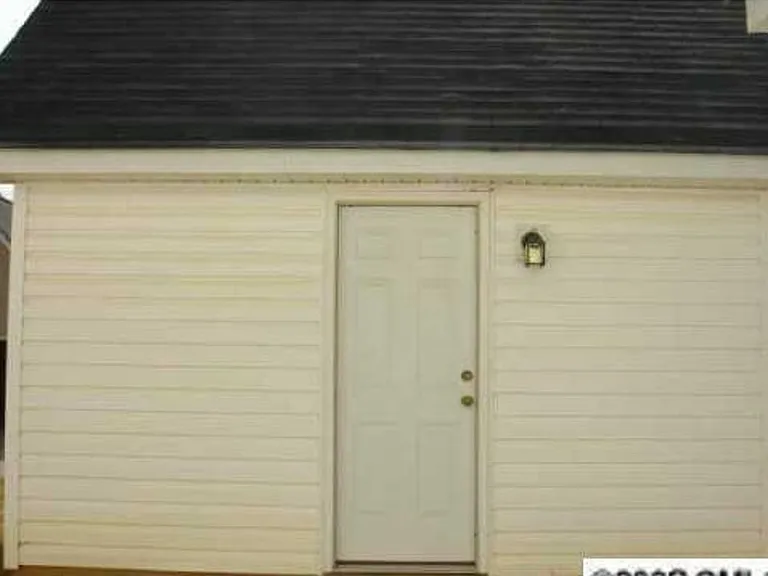 16514 Ambassador Park Dr — Photo 8