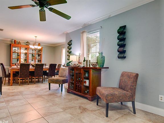 5th image of 3415 Williamsburg Ln