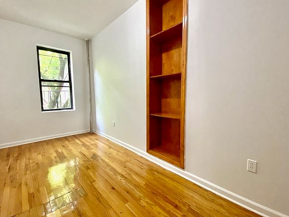 4th image of 368 W 127th St APT 5