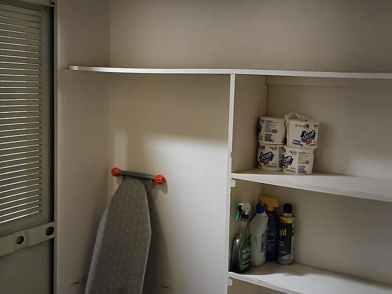 1108 Menlo Dr — Photo 2