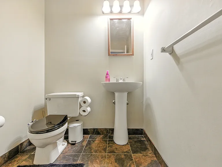 4409 Segovia Ct — Photo 13