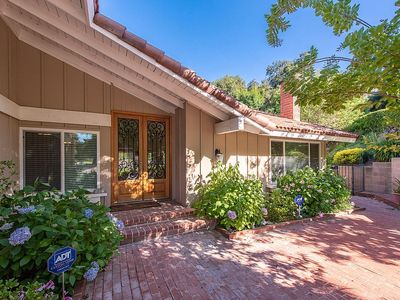 993 Aranmoor Ave, Westlake Village, CA, 91361