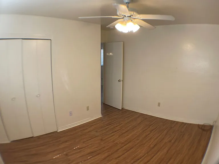 1728 N West St #B — Photo 16