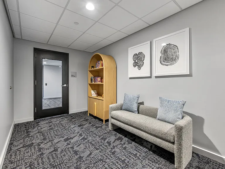 Library Nook at Avant at the Arboretum Apartments in Lisle, IL 60532