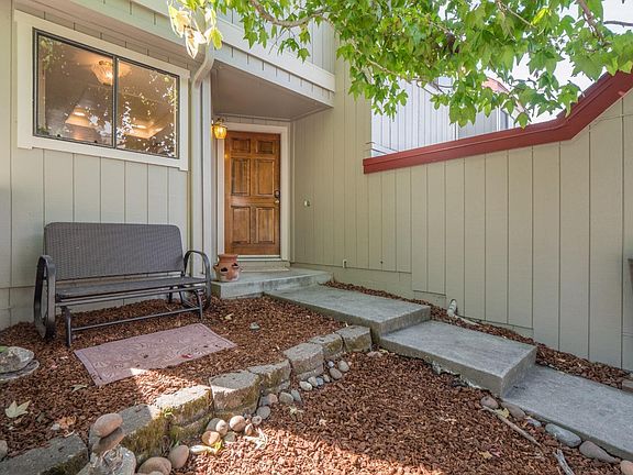 3rd image of 3109 Erin Ln