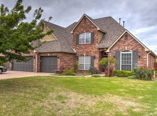 3916 W Roanoke St, Broken Arrow, OK 74011