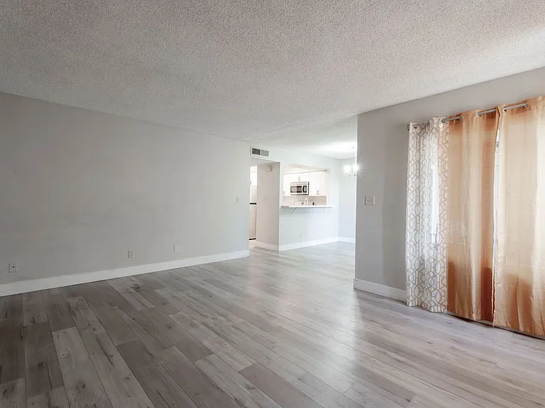 1501 Living Desert Dr #D — Photo 2