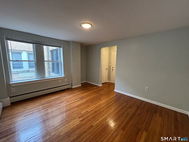 213 Golden Hill St #6F — Photo 7