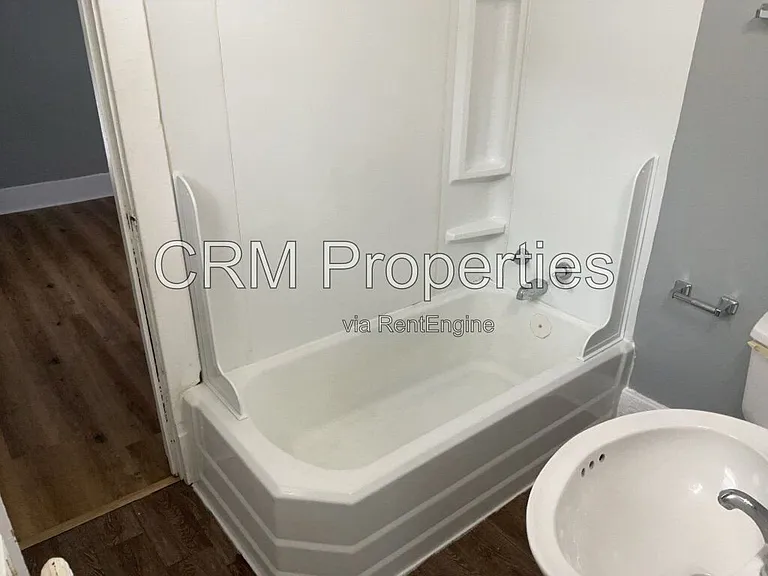 717 E Mulberry St #1 — Photo 14