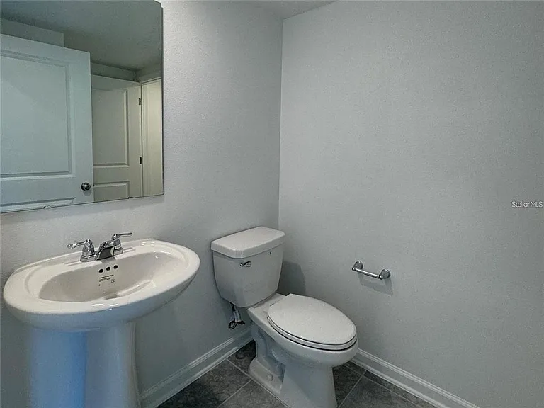 2533 Skyline Loop — Photo 8