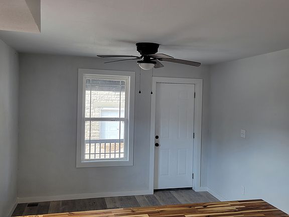 5th image of 403 Locust St #A
