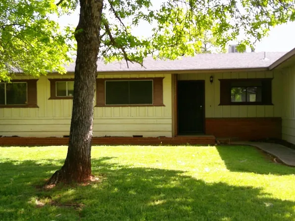 1927 Lindeena Ln, Redding, CA 96002