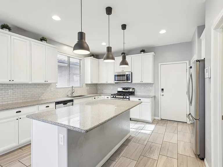 457 Cornelius Kelly Ave — Photo 8