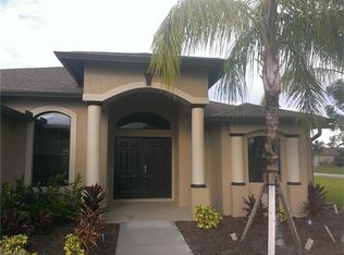 618 SE 10th Pl, Cape Coral, FL 33990
