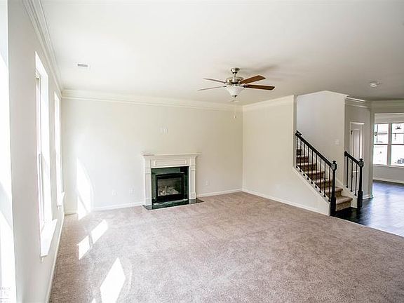 4th image of 2483 Overlook Ave NE