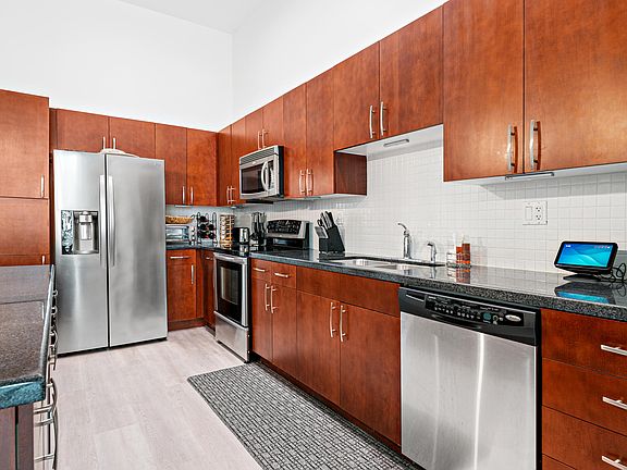 4th image of 300 S Australian Avenue #106