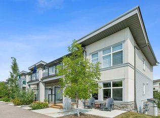 103 W Spring Creek Cmn SW, Calgary, AB T3H 6E2