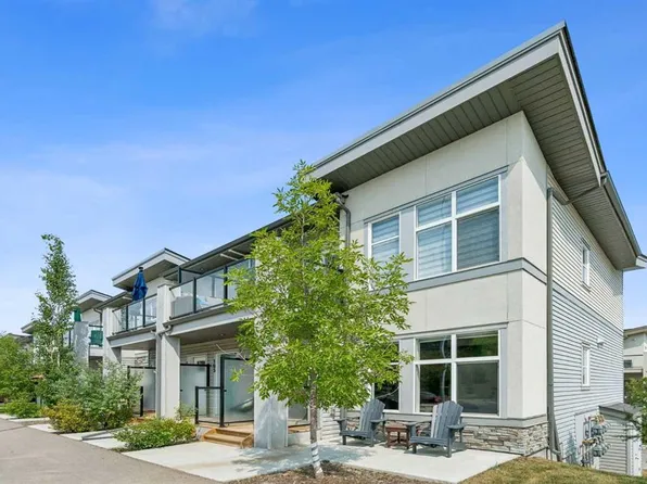 103 W Spring Creek Cmn SW, Calgary, AB T3H 6E2