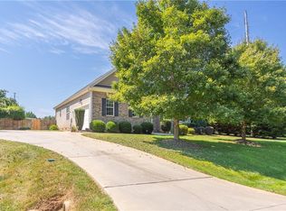 3004 Walbrook Ter, Browns Summit, NC 27214